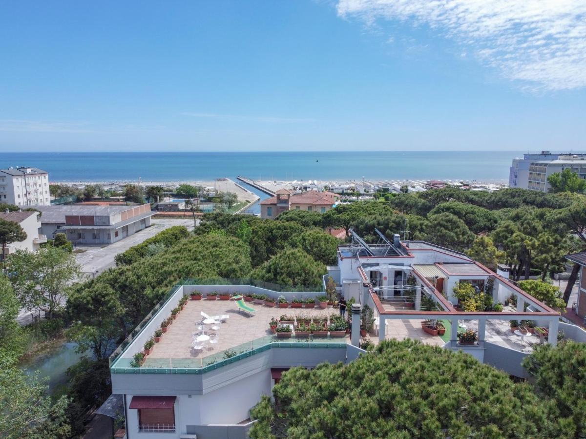 Residence Piccolo Milano Marittima Bagian luar foto