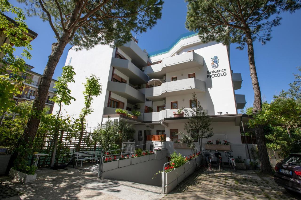 Residence Piccolo Milano Marittima Bagian luar foto