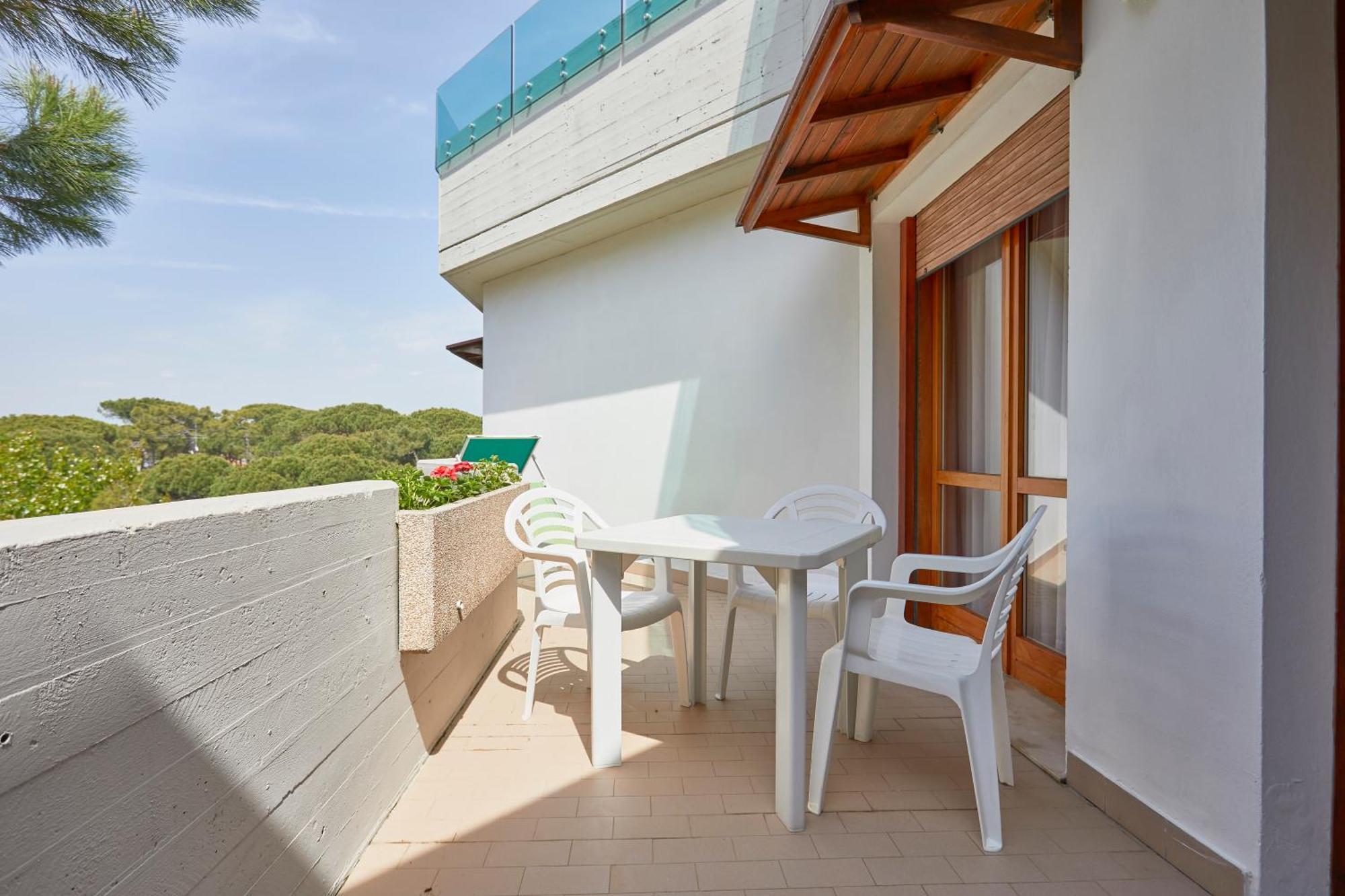 Residence Piccolo Milano Marittima Bagian luar foto