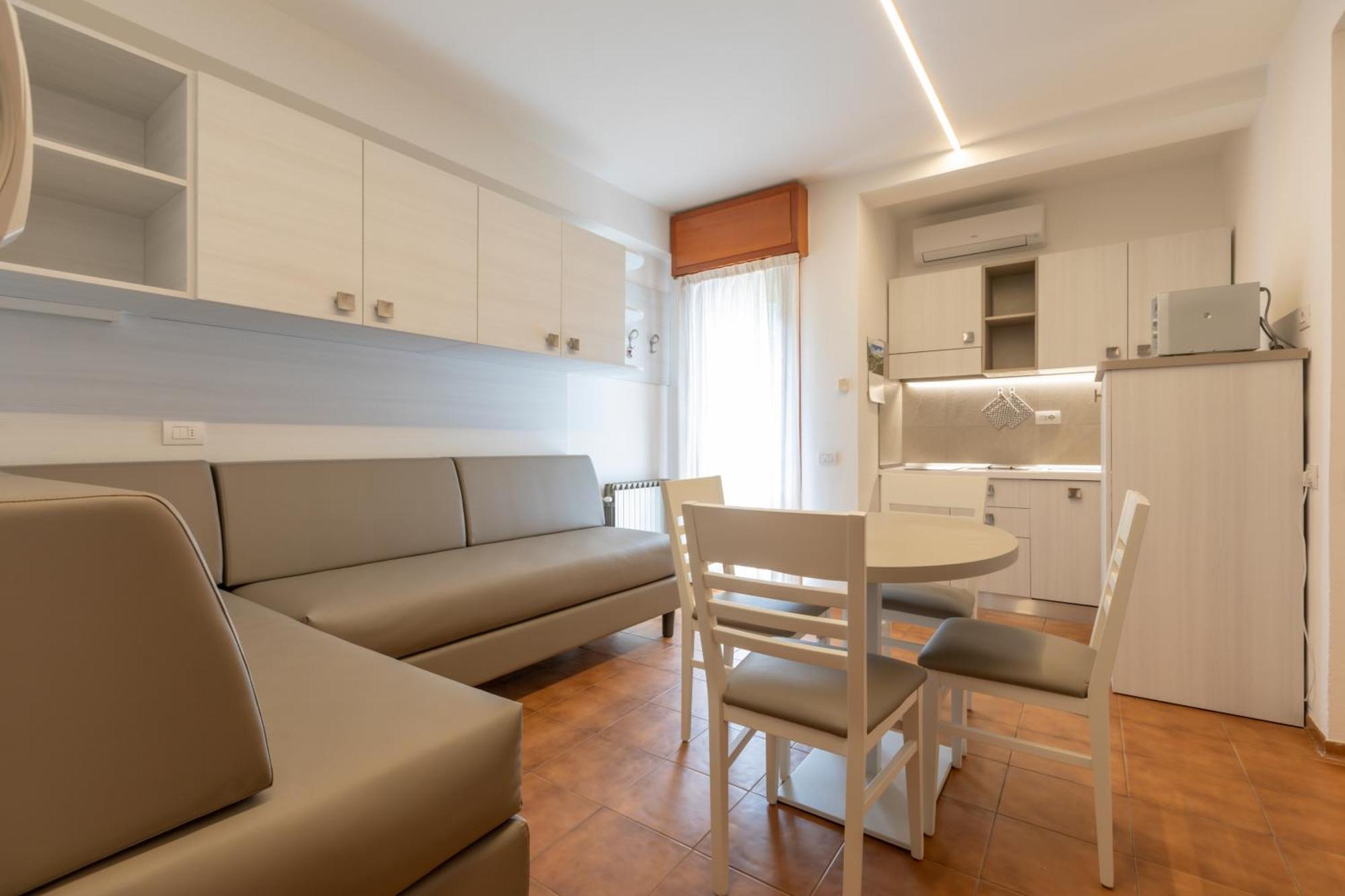Residence Piccolo Milano Marittima Bagian luar foto