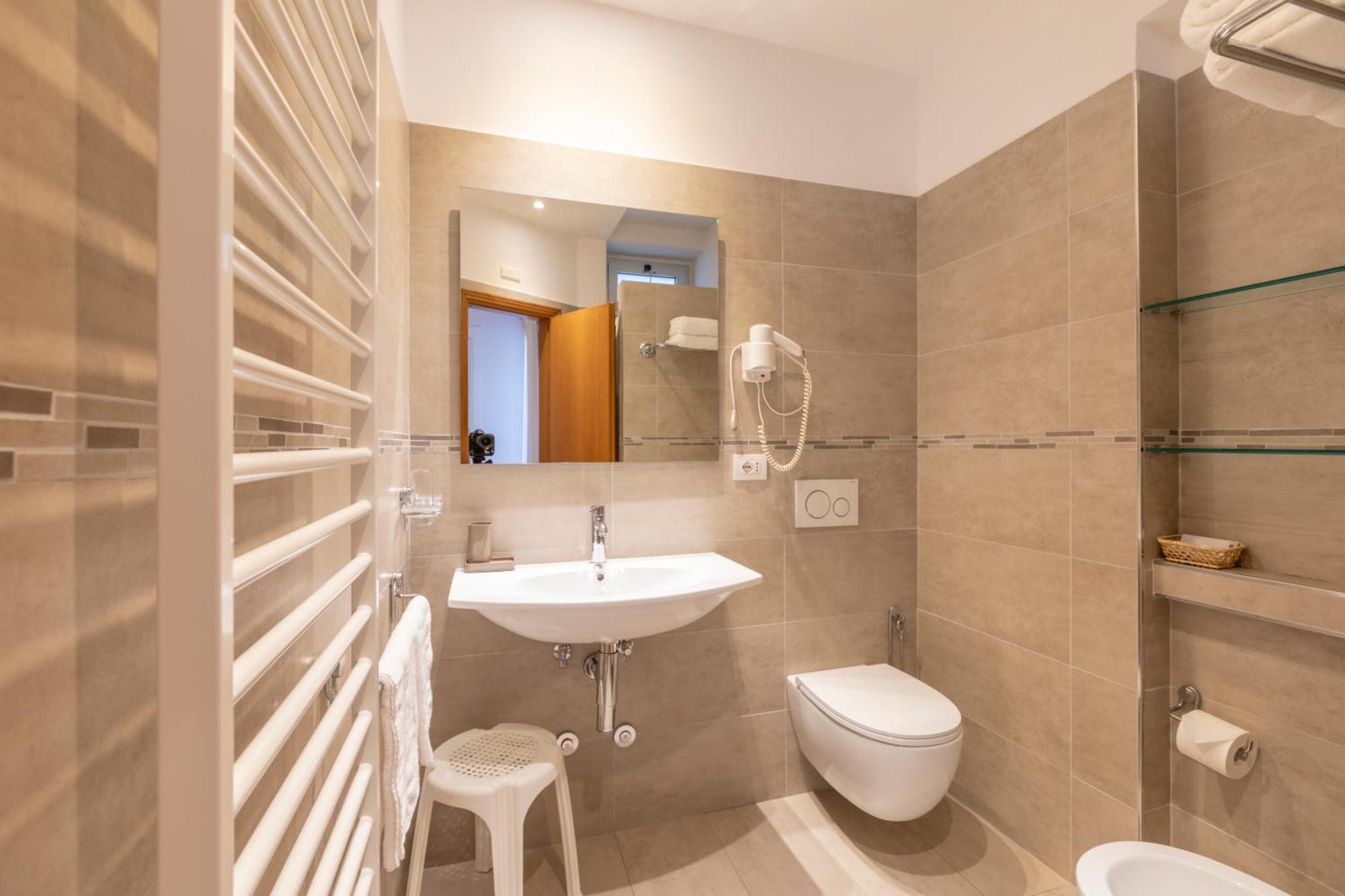 Residence Piccolo Milano Marittima Bagian luar foto