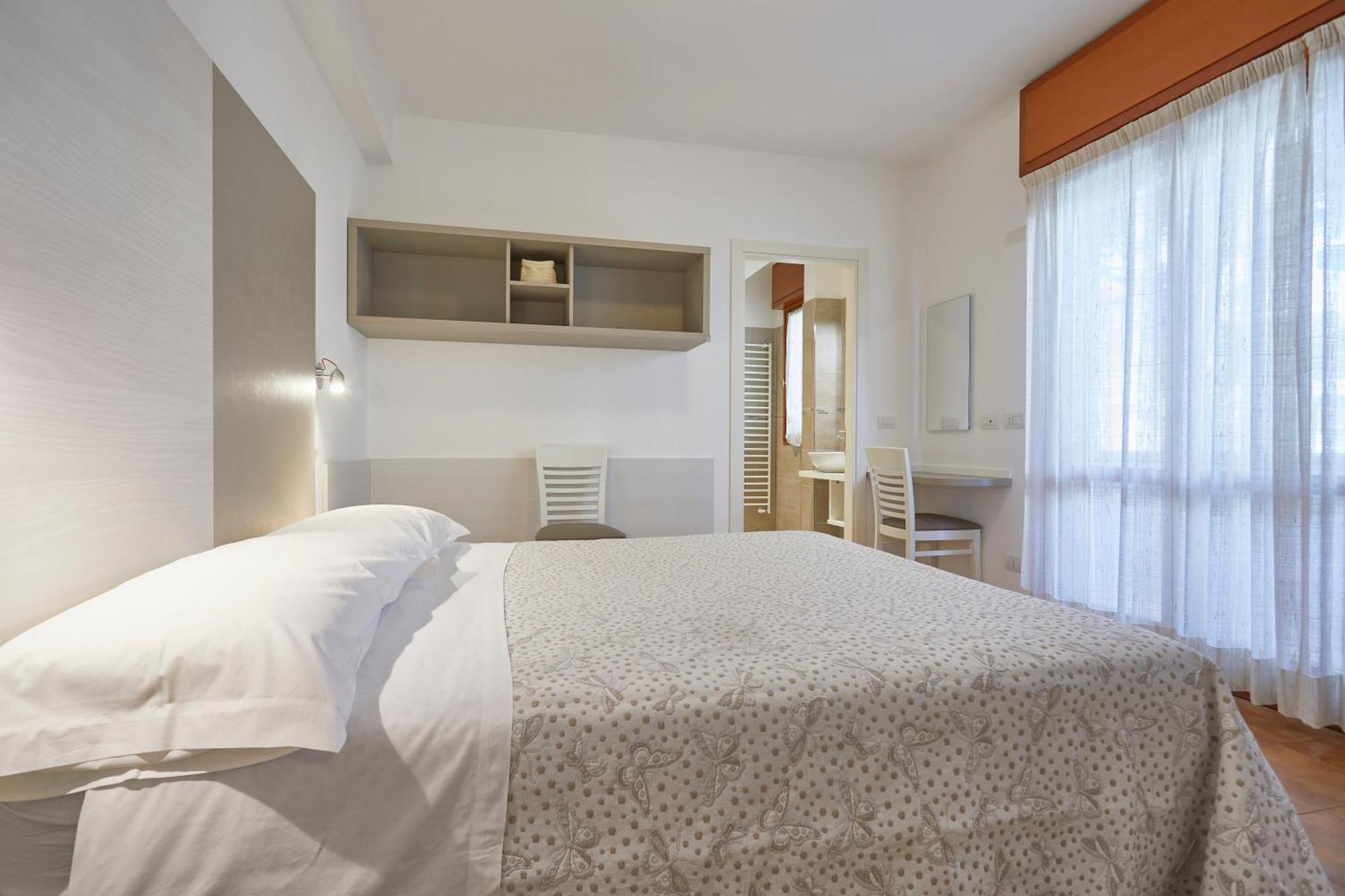 Residence Piccolo Milano Marittima Bagian luar foto