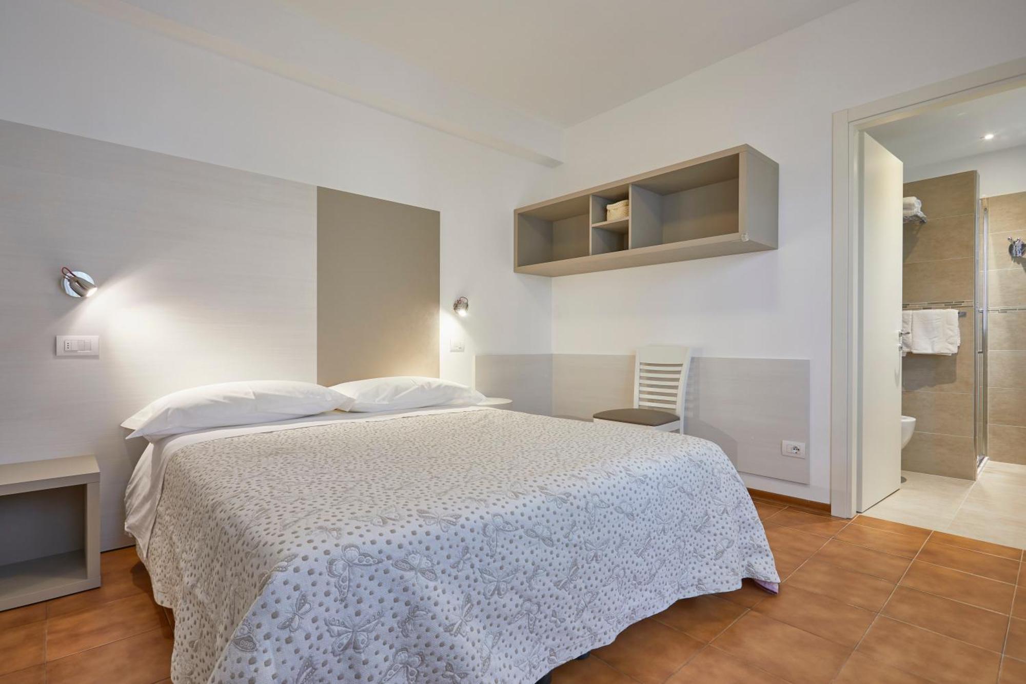 Residence Piccolo Milano Marittima Bagian luar foto