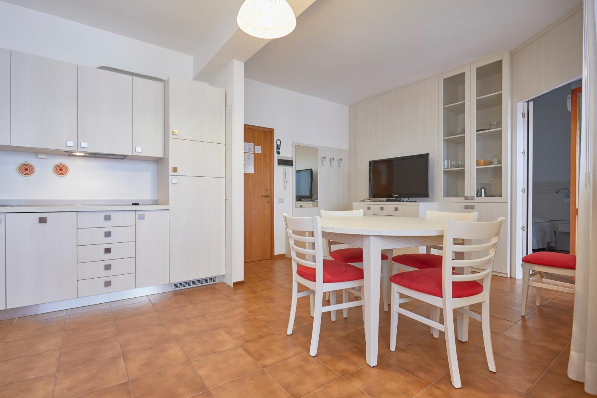 Residence Piccolo Milano Marittima Bagian luar foto