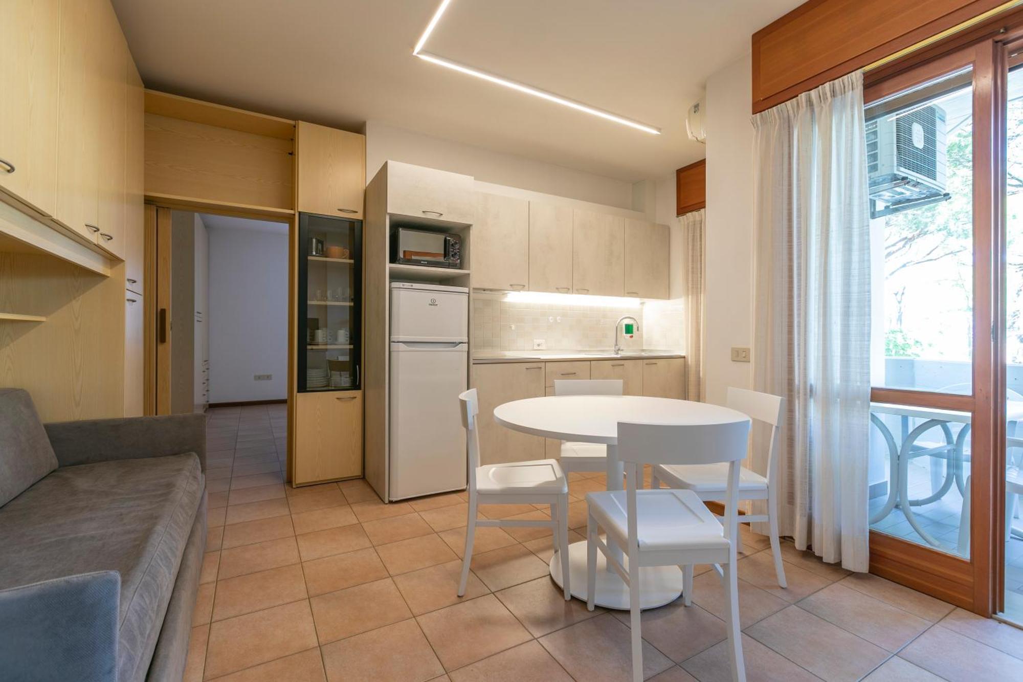 Residence Piccolo Milano Marittima Bagian luar foto