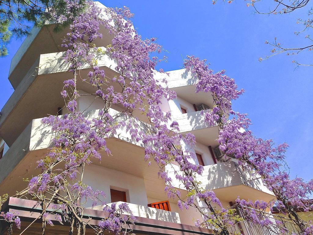 Residence Piccolo Milano Marittima Bagian luar foto