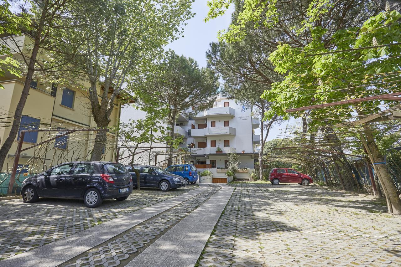 Residence Piccolo Milano Marittima Bagian luar foto